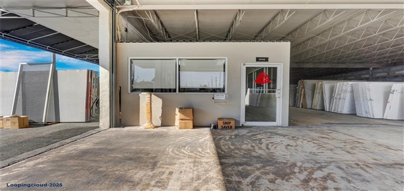 801 N 21st Ave Hollywood Florida, 33020 | Industrial Property with Office and Multiple Bay Doors