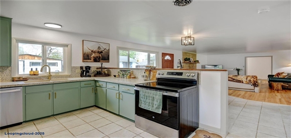 14185 W 50th Avenue Golden Colorado, 80403 | Beautifully Remodeled Home