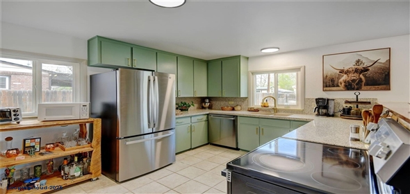 14185 W 50th Avenue Golden Colorado, 80403 | Beautifully Remodeled Home