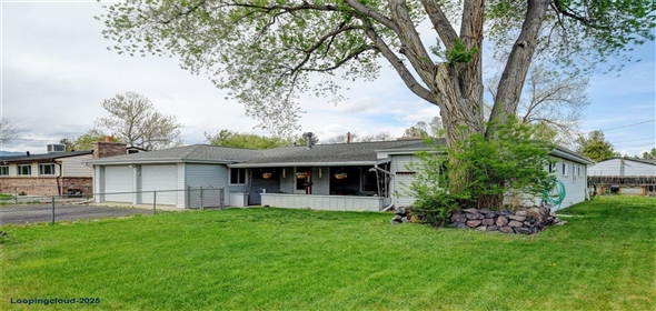 14185 W 50th Avenue Golden Colorado, 80403 | Beautifully Remodeled Home