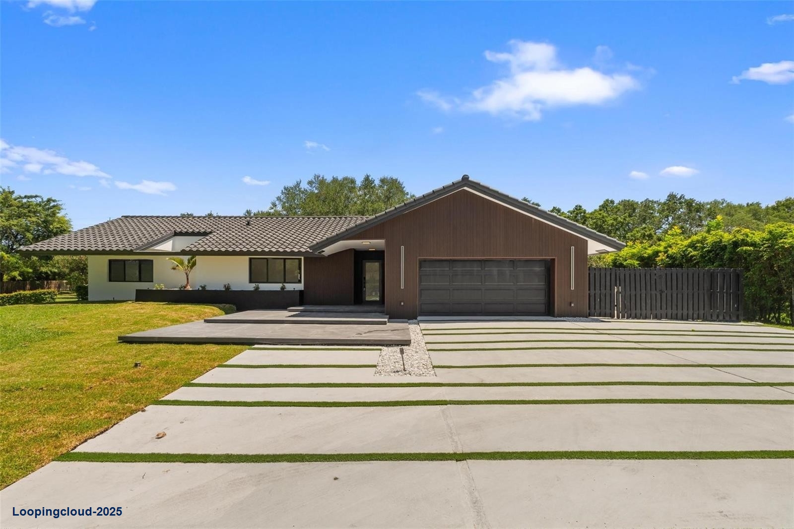 Remodeled 4-Bed Smart Home with Pool in Ivanhoe Estates