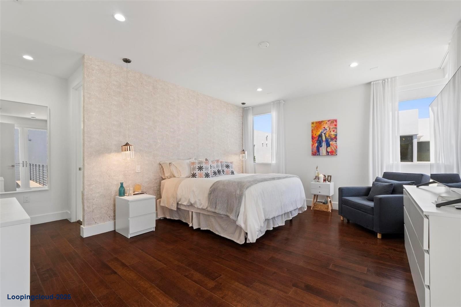 Luxurious Single-Family Home