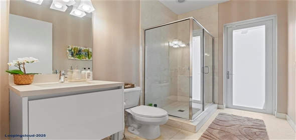 7457 NW 101st Ave Doral Florida, 33178 | Luxurious Single-Family Home