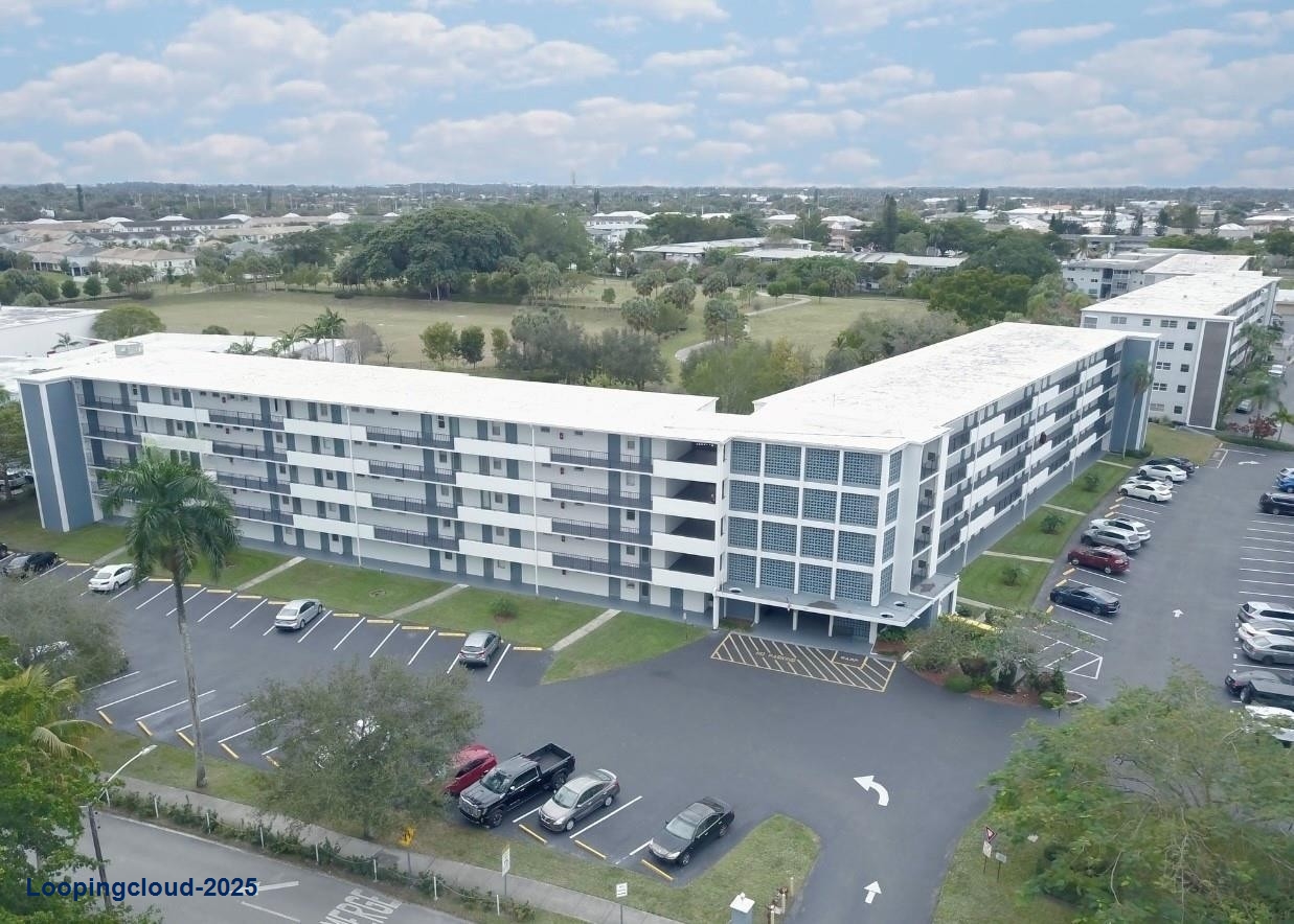 Beautifully Updated Condo