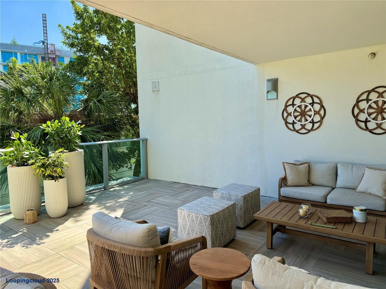 Luxurious and Modern Home