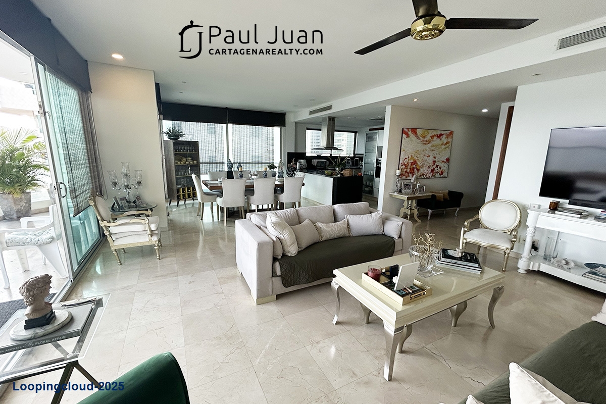 Luxury Beachfront Apartment in Castillogrande