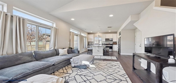 18066 E 104th Way Commerce City Colorado, 80022 | Beautiful Home