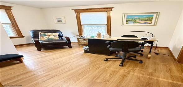 449 Naubuc Avenue Glastonbury, CT 06033 Glastonbury Connecticut, 06033 | Exceptional Commercial Opportunity: Ideal for Salon/Spa