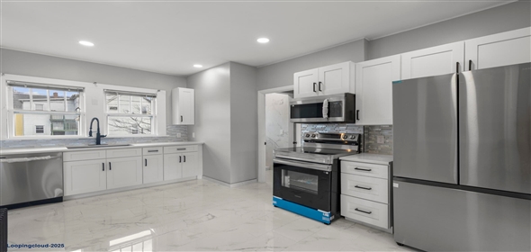 75 Willetts Avenue New London Connecticut, 06320 | Stunning Queen Anne Colonial on Corner Lot