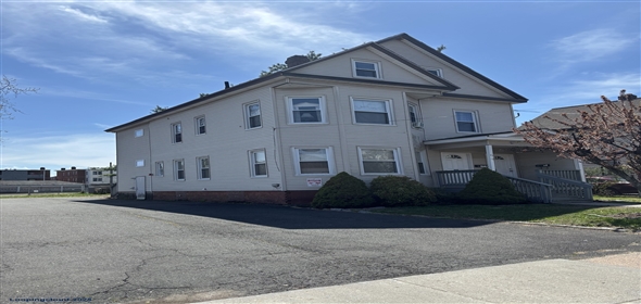 15 Bushnell St, Hartford Hartford Connecticut, 06114 | Owner-Occupant Dream: Remodeled 3-Family in Heart of Little Italy with Vacant Unit