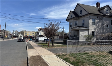 15 Bushnell St, Hartford , Hartford Connecticut                                                                                          06114