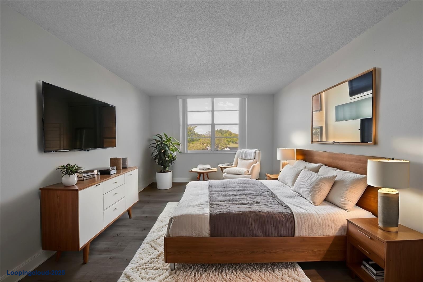 Updated Condo at Village at the Falls