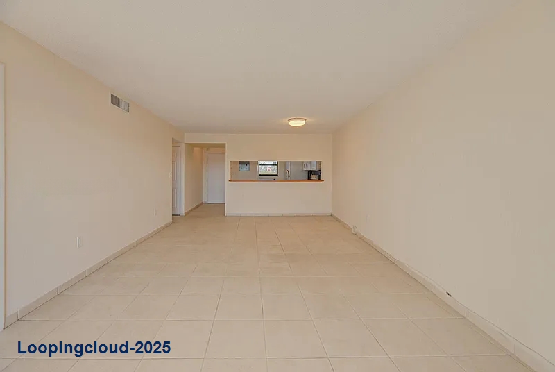 Elegant 2BD/2BA Lakeview Apartment for Rent in Fontainebleau