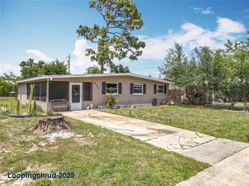 Updated Single-Family Home in Prime Casselberry