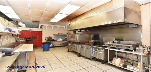 515 N Atlantic Avenue Daytona Beach Florida, 32118 | Pizzería for Sale in Daytona
