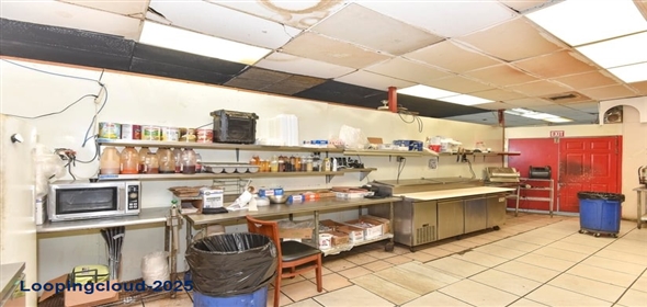 515 N Atlantic Avenue Daytona Beach Florida, 32118 | Pizzería for Sale in Daytona