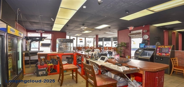 515 N Atlantic Avenue Daytona Beach Florida, 32118 | Pizzería for Sale in Daytona