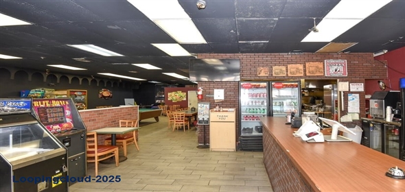 515 N Atlantic Avenue Daytona Beach Florida, 32118 | Pizzería for Sale in Daytona