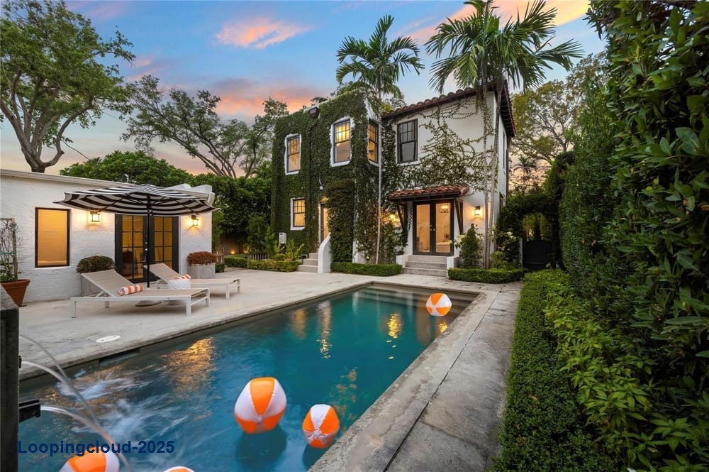 Stunning Ivy-Adorned Residence in Upper Morningside: Exquisite Renovation with Pool and Cabana