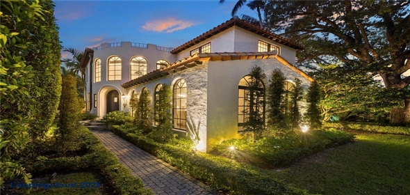 628 NE 59th St, Miami, FL 33137 Miami Florida, 33137 | Stunning Ivy-Adorned Residence in Upper Morningside: Exquisite Renovation with Pool and Cabana