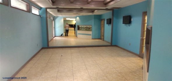 5420 Webb Road Tampa Florida, 33615 | Customizable 3,381 SF Medical/Dental Office Space