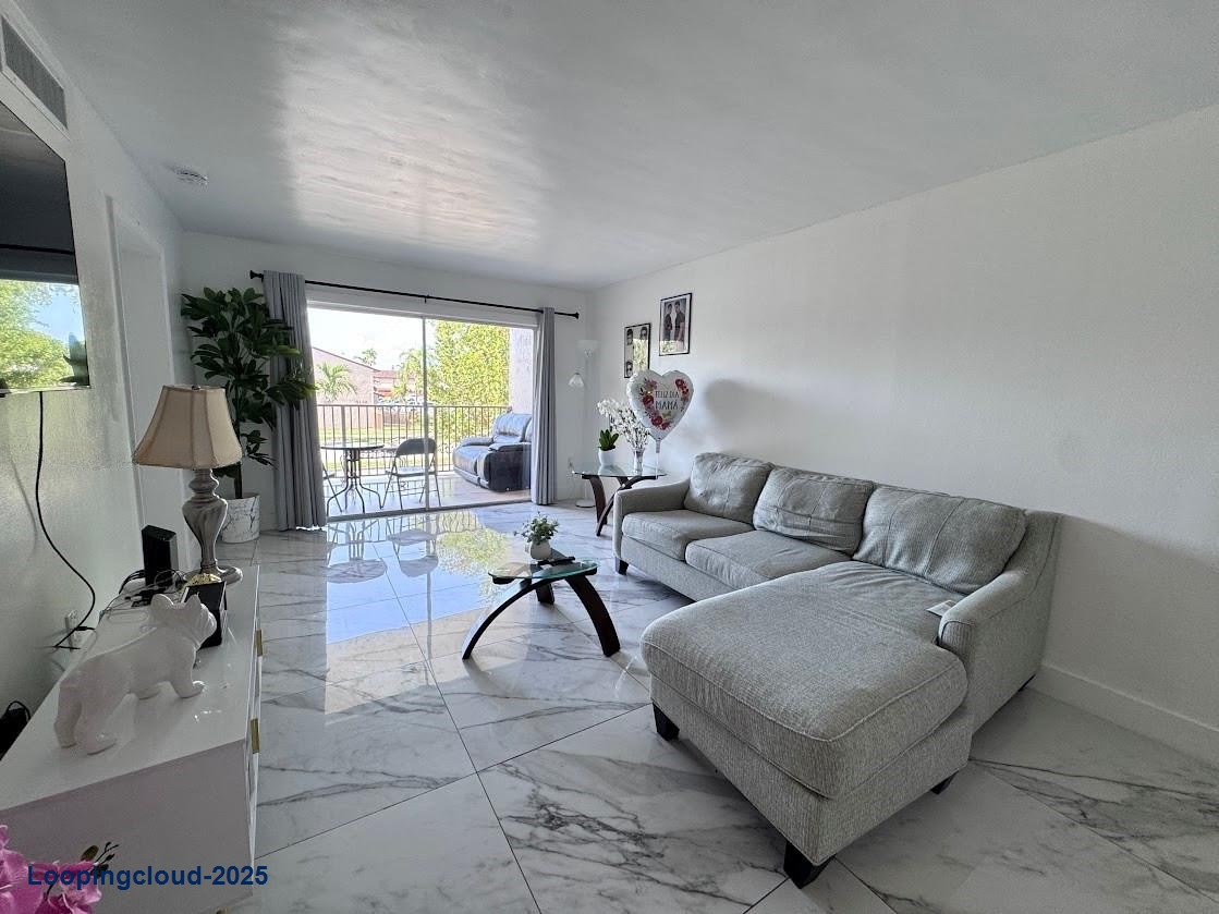 Remodeled 1-Bedroom in Gated Community