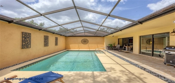 3955 GLEN OAKS MANOR DRIVE Sarasota Florida, 34232 | Beautiful Residential Property