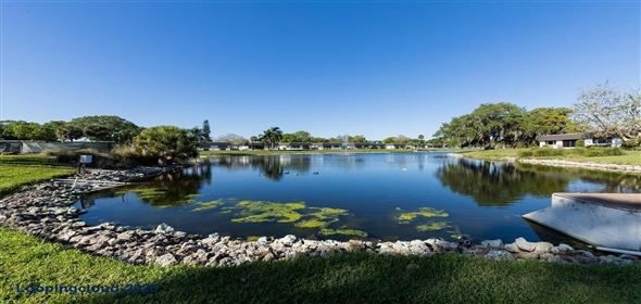 3816 BLUE STONE WAY #97 Sarasota Florida, 34232 | Exclusive Home for Sale