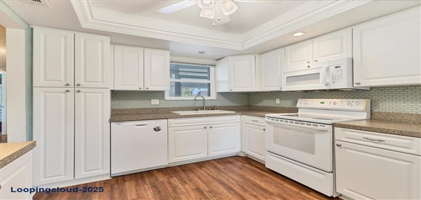 3816 BLUE STONE WAY #97 Sarasota Florida, 34232 | Exclusive Home for Sale