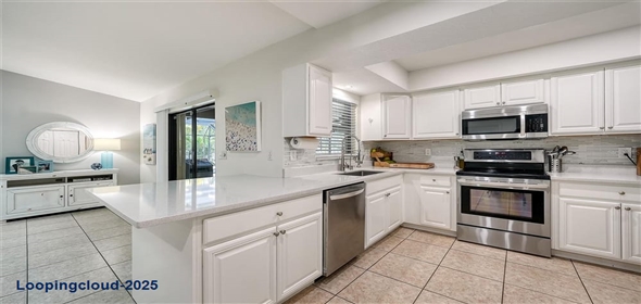 2008 COUNTRY MEADOWS LANE Sarasota Florida, 34235 | Beautiful Home