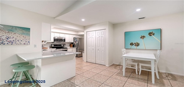 2008 COUNTRY MEADOWS LANE Sarasota Florida, 34235 | Beautiful Home