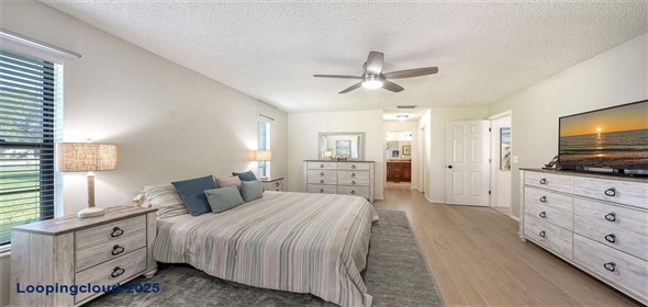 2008 COUNTRY MEADOWS LANE Sarasota Florida, 34235 | Beautiful Home
