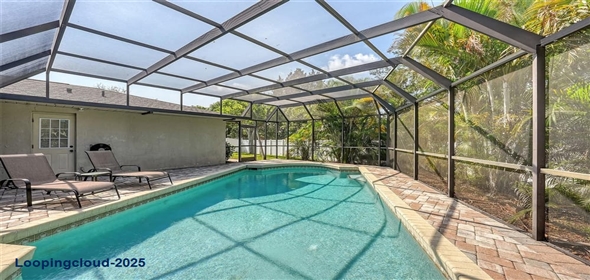 2008 COUNTRY MEADOWS LANE Sarasota Florida, 34235 | Beautiful Home