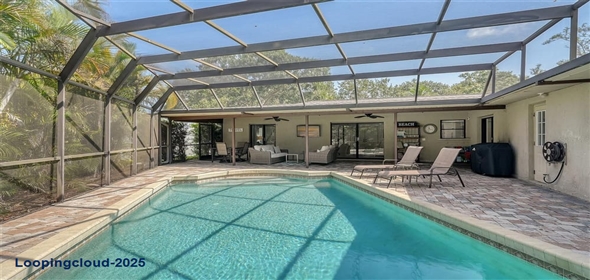 2008 COUNTRY MEADOWS LANE Sarasota Florida, 34235 | Beautiful Home