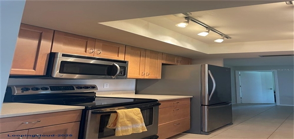 48 DADE AVENUE Sarasota Florida, 34232 | Updated Concrete Block Ranch Style Home