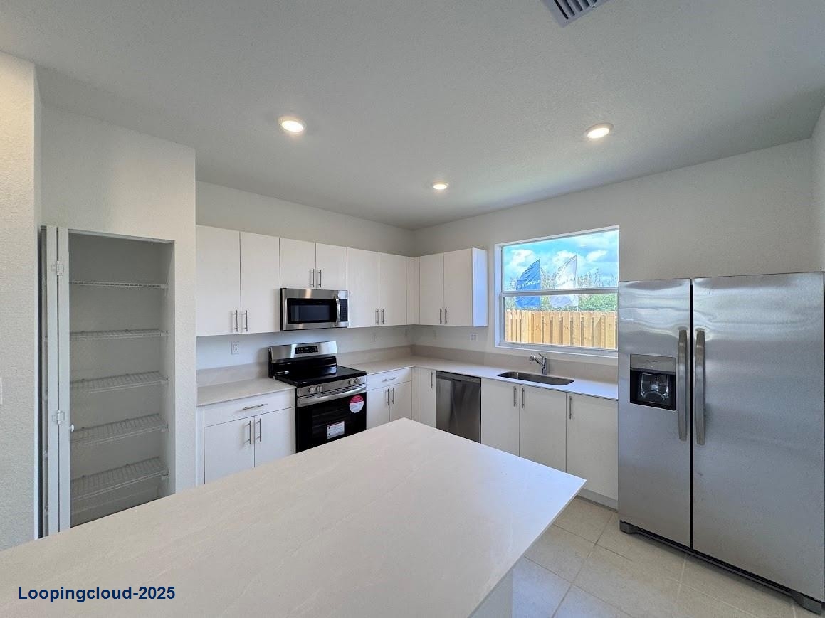 Brand-New 2025 Townhome in Le Jardine