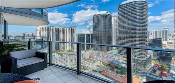 1000 Brickell Plz # 2912 Miami Florida, 33131 | Elegant Corner Unit with Designer Finishes and Spectacular Views