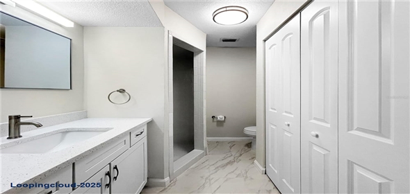 5136 CEDAR HAMMOCK DRIVE Sarasota Florida, 34232 | Beautifully Renovated Home