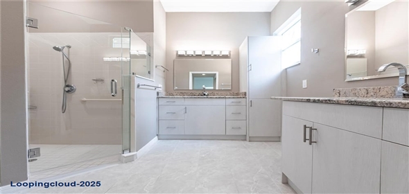 96 TALL TREES COURT Sarasota Florida, 34232 | Splendid Family House