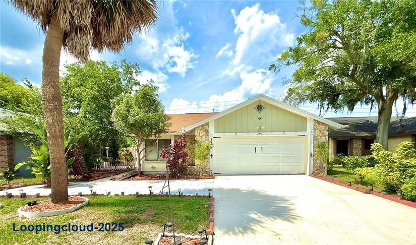 Single Family Home in Casselberry