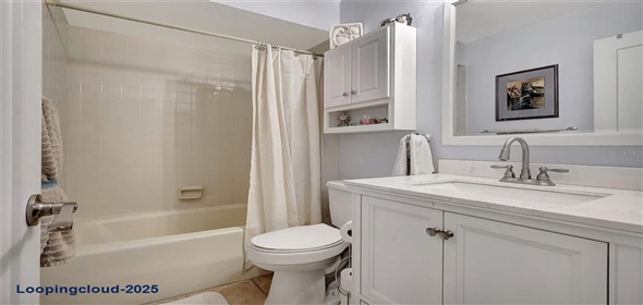 4722 OAK HILL LANE #44 Sarasota Florida, 34232 | Prime Location in Sarasota