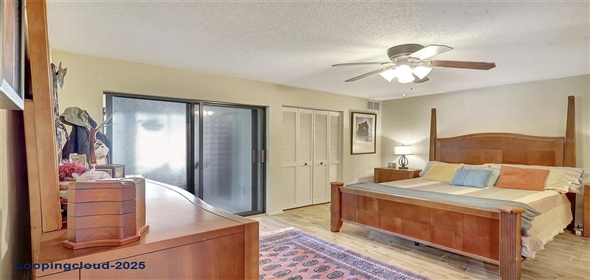 4722 OAK HILL LANE #44 Sarasota Florida, 34232 | Prime Location in Sarasota