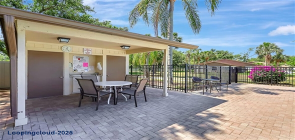 4722 OAK HILL LANE #44 Sarasota Florida, 34232 | Prime Location in Sarasota