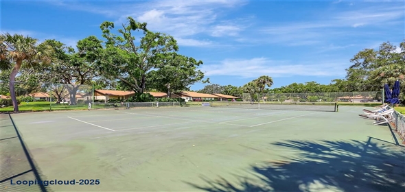 4722 OAK HILL LANE #44 Sarasota Florida, 34232 | Prime Location in Sarasota