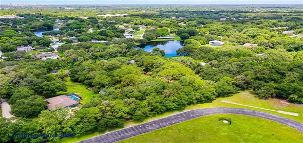 4576 COOPER ROAD Sarasota Florida, 34232 | Beautiful Cozi Home