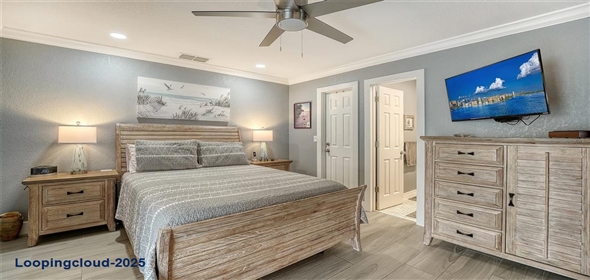 205 OAK HILL DRIVE #7 Sarasota Florida, 34232 | Beautifully Remodeled Home