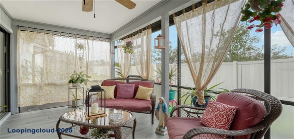 205 OAK HILL DRIVE #7 Sarasota Florida, 34232 | Beautifully Remodeled Home