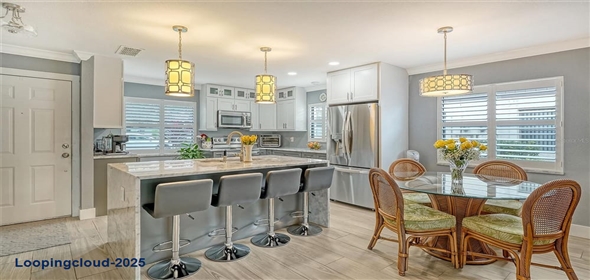 205 OAK HILL DRIVE #7 Sarasota Florida, 34232 | Beautifully Remodeled Home