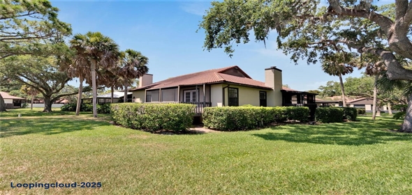 4333 TRAILS DRIVE #10-1 Sarasota Florida, 34232 | Fantastic Home in the Community of Lakes of Sarasota
