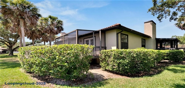 4333 TRAILS DRIVE #10-1 Sarasota Florida, 34232 | Fantastic Home in the Community of Lakes of Sarasota